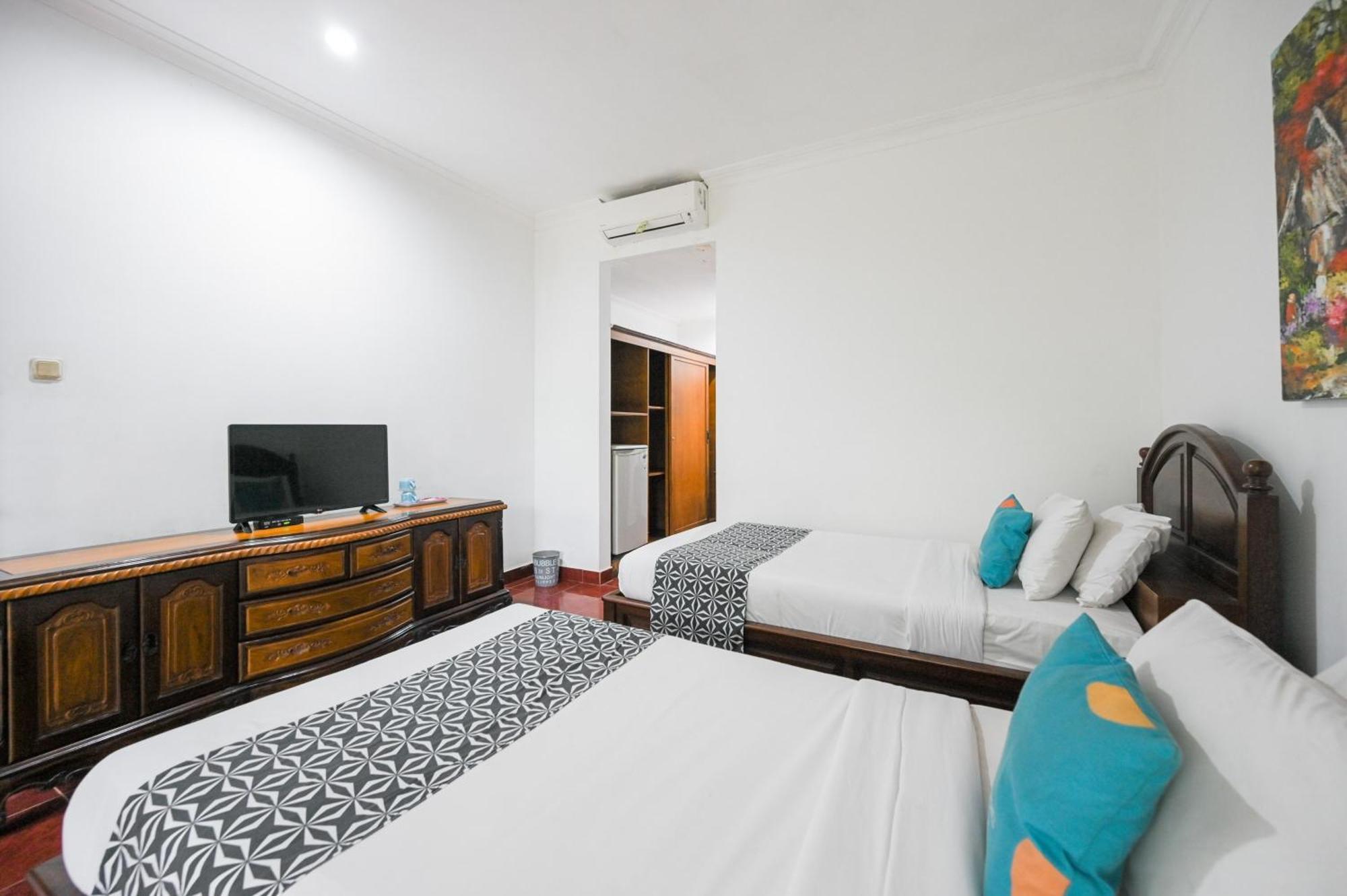 Отель Puri Mango Sanur Экстерьер фото