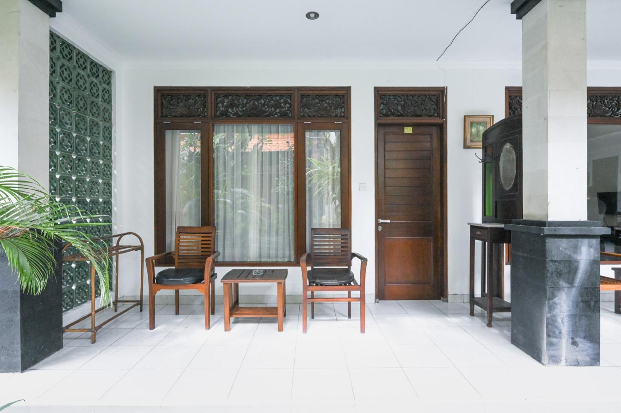 Отель Puri Mango Sanur Экстерьер фото