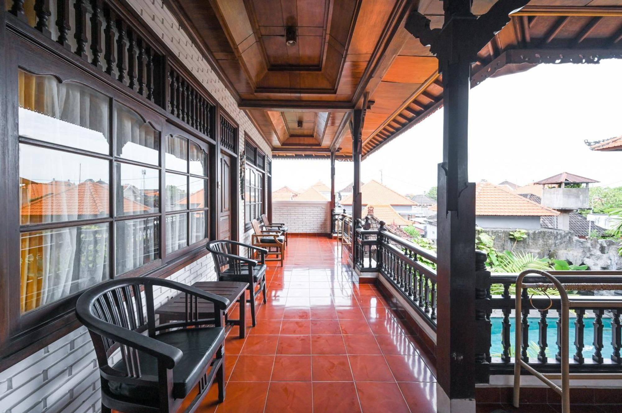 Отель Puri Mango Sanur Экстерьер фото