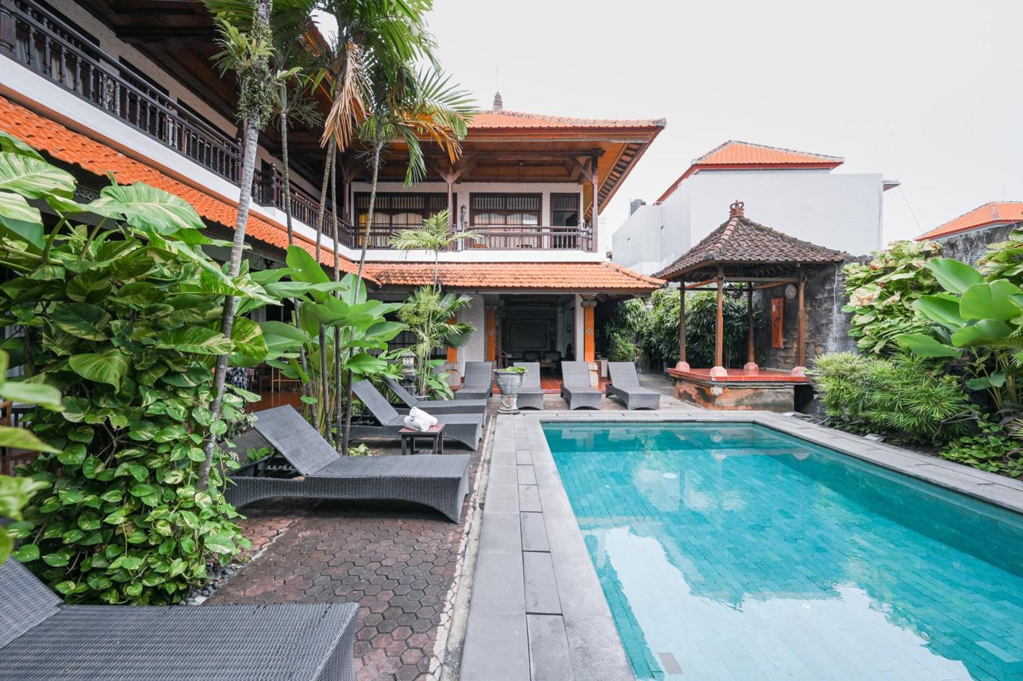 Отель Puri Mango Sanur Экстерьер фото