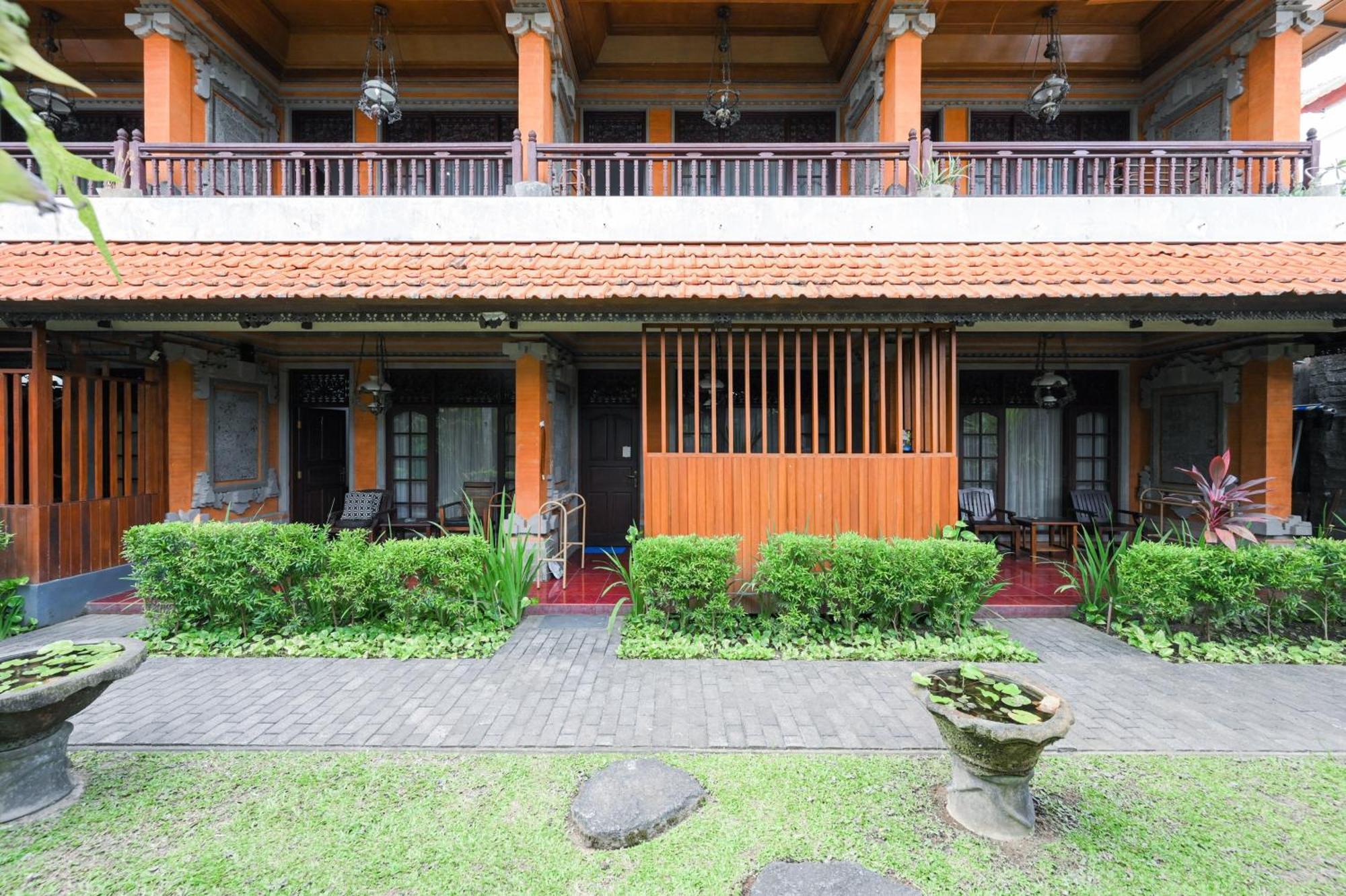 Отель Puri Mango Sanur Экстерьер фото